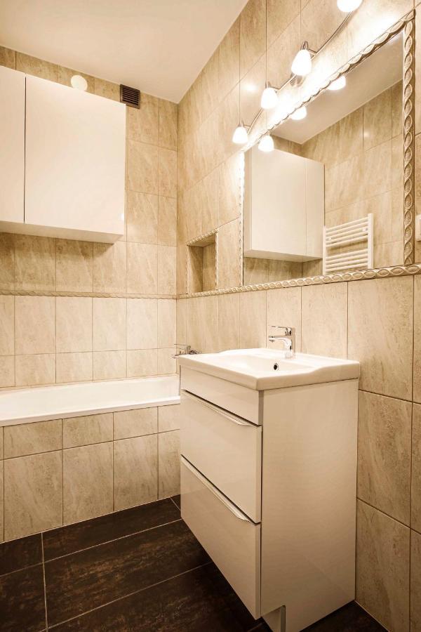 2-Room Apartment With Kitchen, Heart Of Cracow Old Town Cracóvia Exterior foto